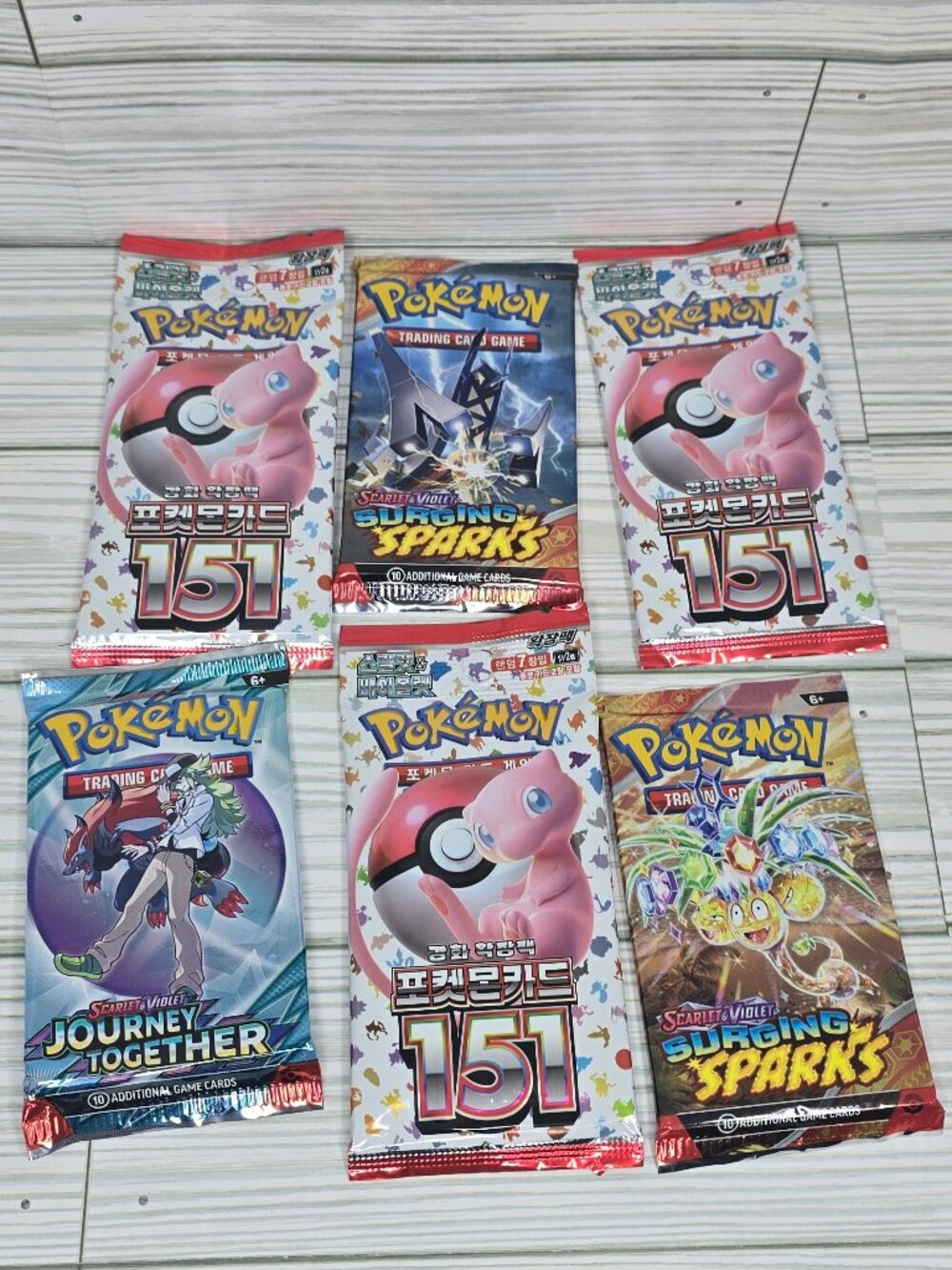 6 Random POKÉMON booster packs sealed
